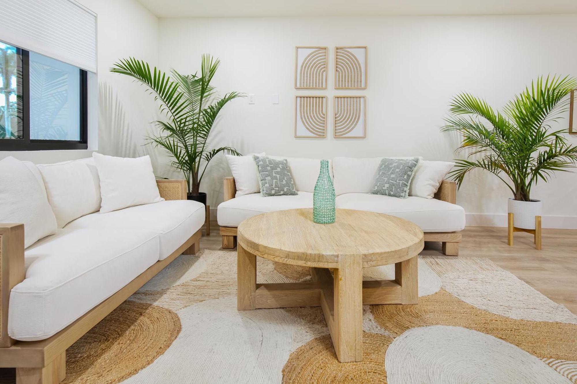 The Boho Bliss - Lakeview Elegance 3Miles Downtown Napoli Bagian luar foto